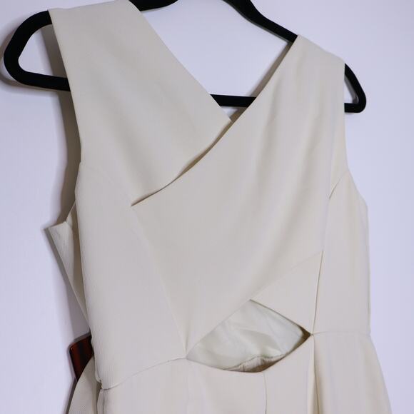 TOPSHOP Belted V-Neck Wrap Jumpsuit Ivory Tapered Leg Casual Women's 6P - Picture 6 of 11